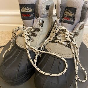 Itasca Kids' Black and Beige Snow Boots